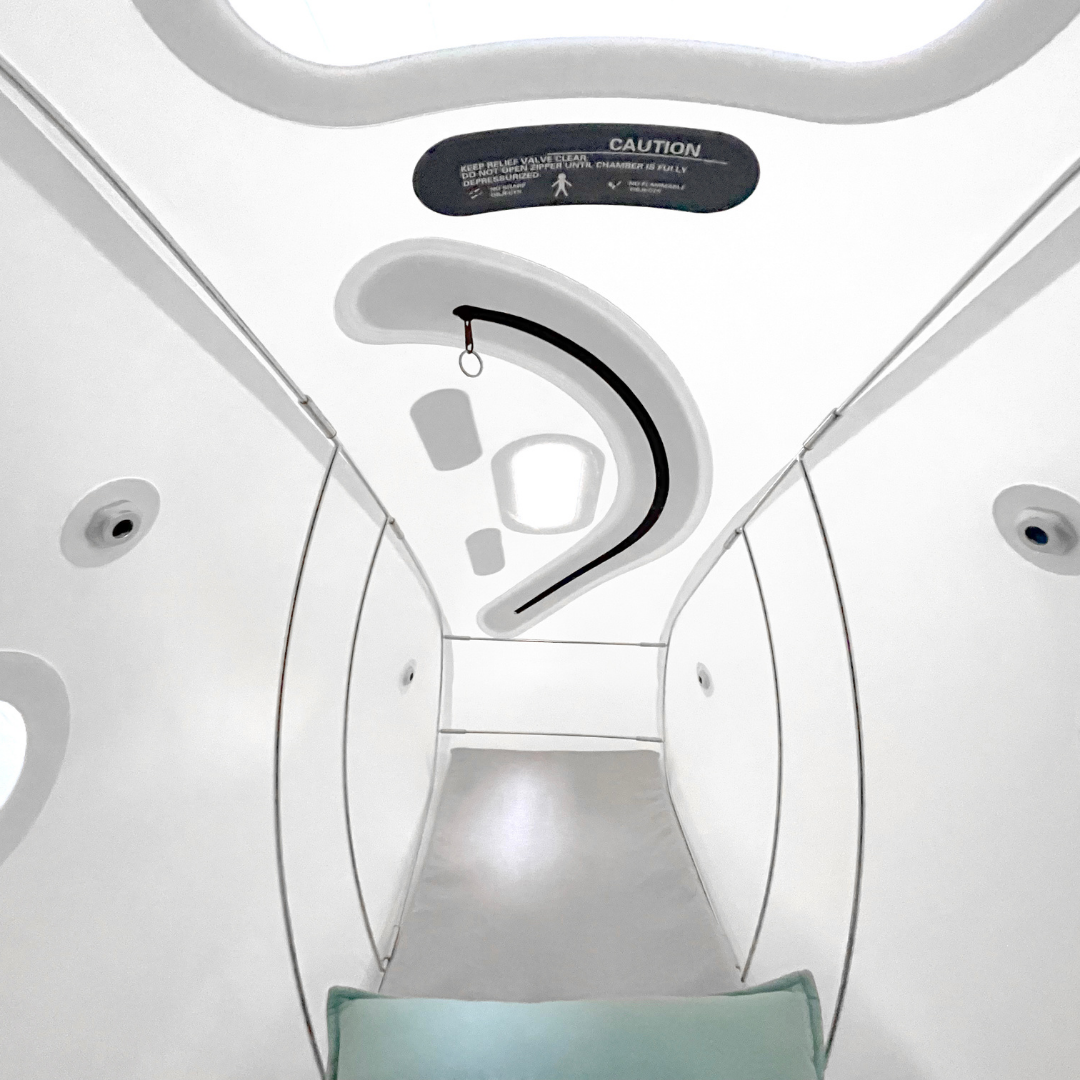Seated Soft-Shell Hyperbaric Oxygen Chamber (1.5 ATA) – Certified Pre-Owned